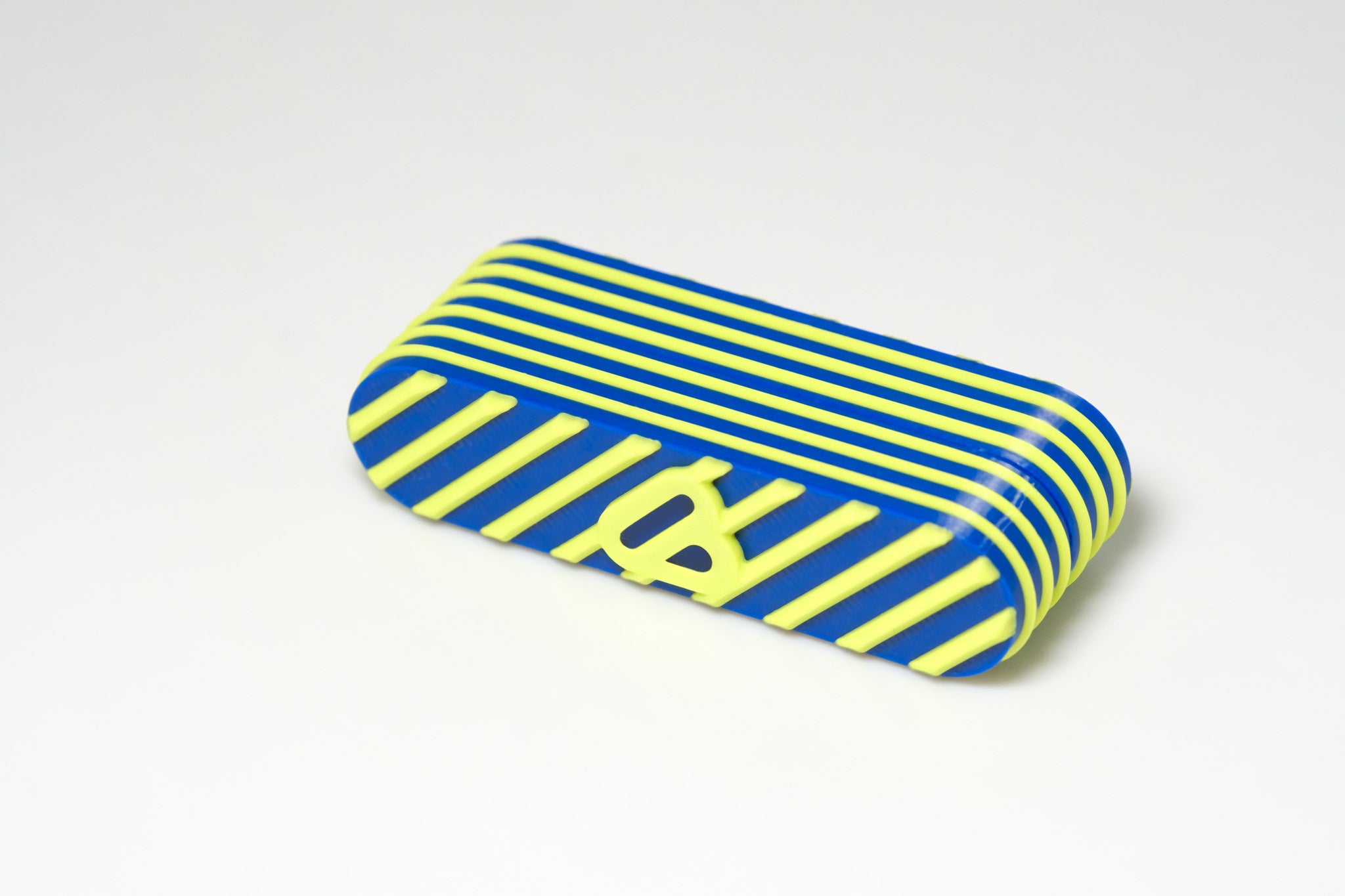 Bidgit (Blue/Lime) with Hard Case